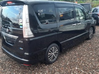 2017 Nissan Serena