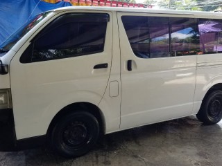 2007 Toyota Hiace