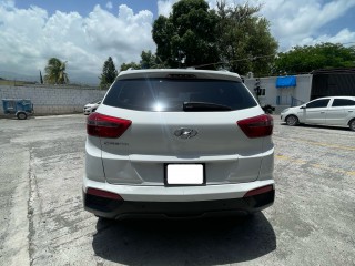 2016 Hyundai CRETA
$2,100,000