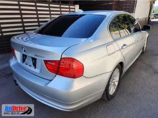 2010 BMW 325i