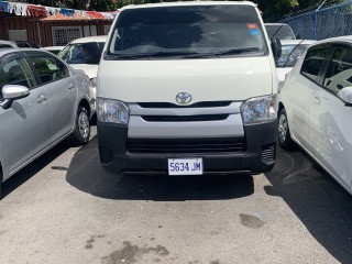 2016 Toyota Hiace