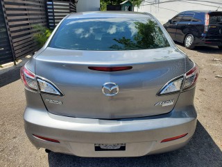 2011 Mazda AXELA 
$990,000