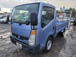 2011 Nissan Cabstar Truck