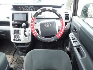 2013 Toyota NOAH for sale in Kingston / St. Andrew, Jamaica