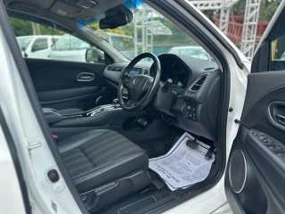 2016 Honda Vezel
$2,999,999