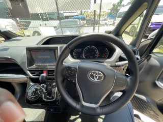 2015 Toyota Voxy for sale in St. James, Jamaica