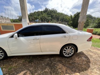 2010 Toyota Crown