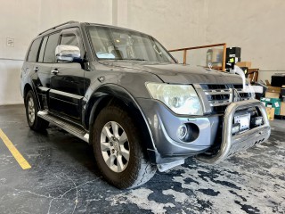 2012 Mitsubishi Pajero