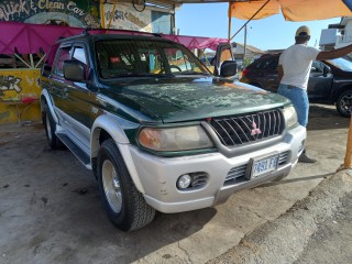 2003 Mitsubishi Montero Sport