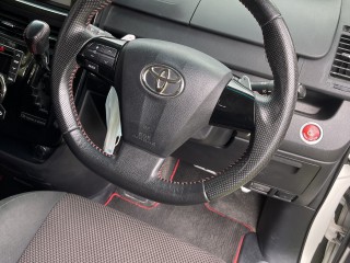 2012 Toyota Voxy Gs for sale in Westmoreland, Jamaica