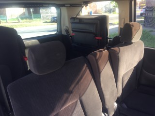 2010 Nissan Serena