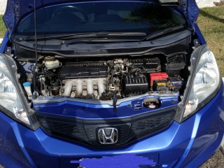 2013 Honda fit for sale in Kingston / St. Andrew, Jamaica