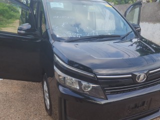 2014 Toyota Voxy for sale in St. James, Jamaica