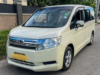 2012 Honda Stepwagon