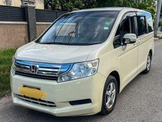 2012 Honda Stepwagon