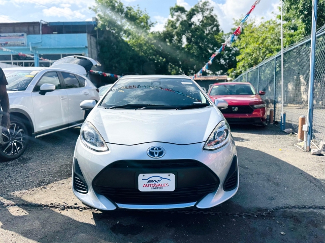 2020 Toyota Aqua S for sale in Kingston / St. Andrew, Jamaica