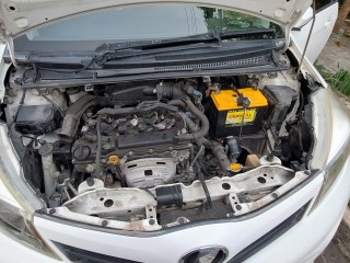 2012 Toyota Vitz