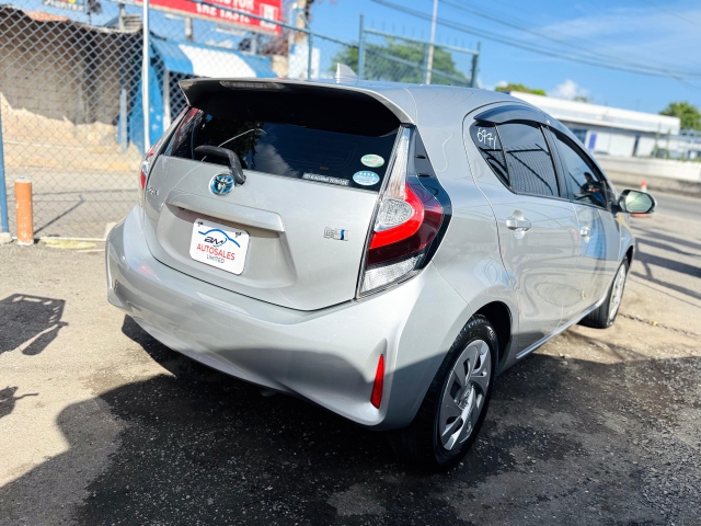 2020 Toyota Aqua S for sale in Kingston / St. Andrew, Jamaica
