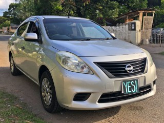 2013 Nissan latio