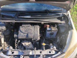 2012 Toyota Vitz
$900,000