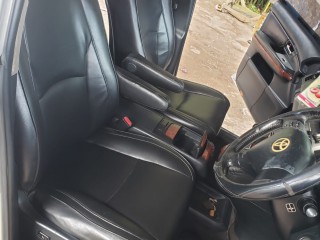 2004 Toyota Harrier