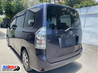 2011 Toyota VOXY