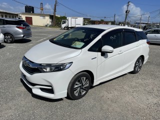 2017 Honda Fit Shuttle for sale in Kingston / St. Andrew, Jamaica