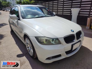 2010 BMW 320i