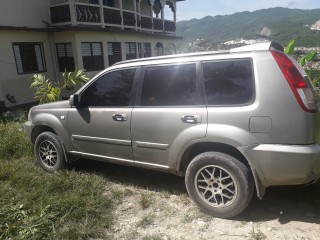 2004 Nissan Xtrail