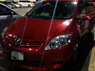 2010 Toyota AURIS