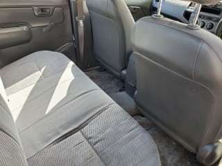 2013 Toyota HILUX
$2,490,000