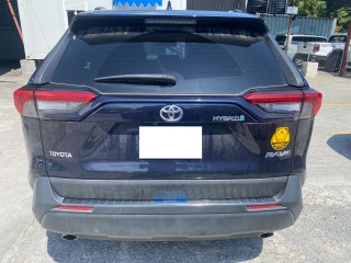 2021 Toyota RAV4 
$5,500,000