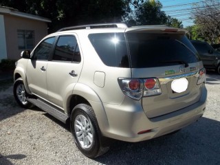 2015 Toyota Fortuner  MUST GO for sale in Kingston / St. Andrew, Jamaica