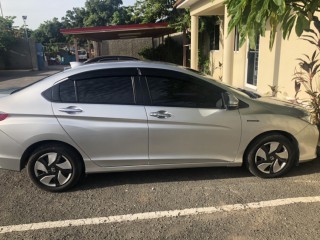 2015 Honda Grace for sale in Kingston / St. Andrew, Jamaica