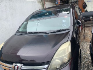 2012 Toyota Isis for sale in Kingston / St. Andrew, Jamaica