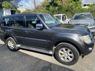 2012 Mitsubishi PAJERO