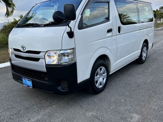 2016 Toyota HIACE