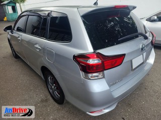 2016 Toyota Corolla Fielder