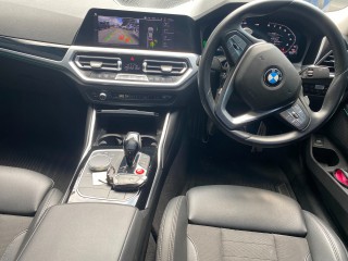 2021 BMW 330