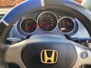 2006 Honda Fit