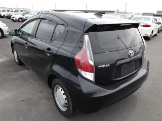 2016 Toyota Aqua Hybrid for sale in Kingston / St. Andrew, Jamaica