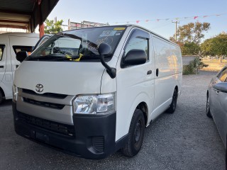 2015 Toyota Hiace panel