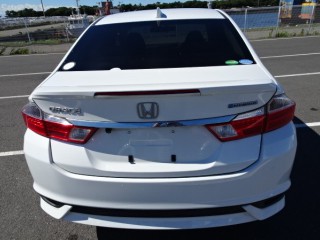 2018 Honda Grace Hybrid