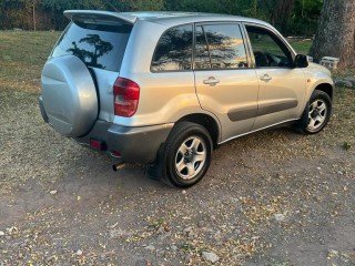 2001 Toyota RAV4