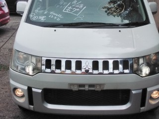 2012 Mitsubishi Delica for sale in Kingston / St. Andrew, 