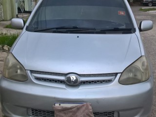 2004 Toyota platz for sale in Kingston / St. Andrew, Jamaica