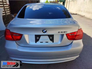 2010 BMW 325i