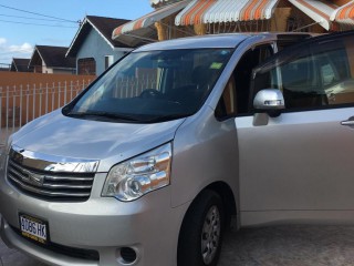 2011 Toyota Noah for sale in St. James, Jamaica