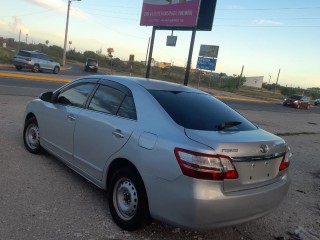 2013 Toyota Premio