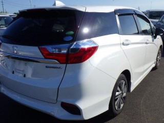 2018 Honda Fit Shuttle Hybrid